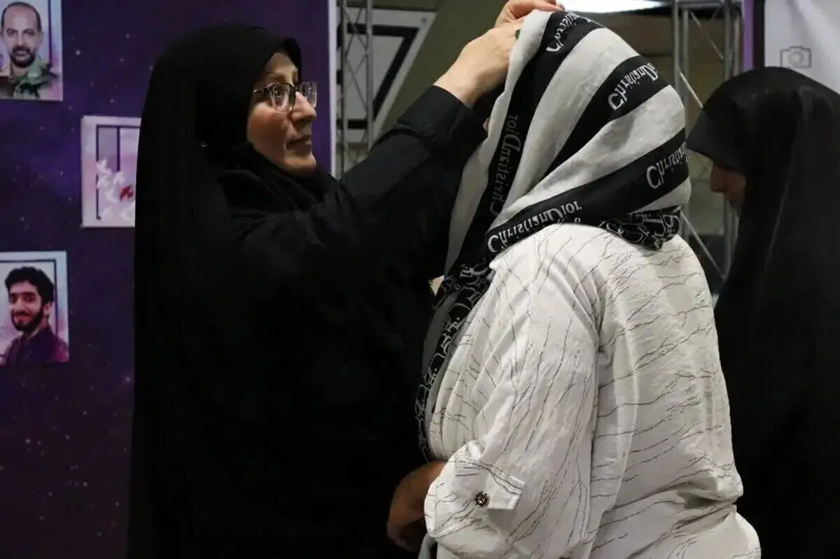 ارسال پیامک‌های حجاب برای زنان اصفهانی؛ هشدار یک حقوقدان