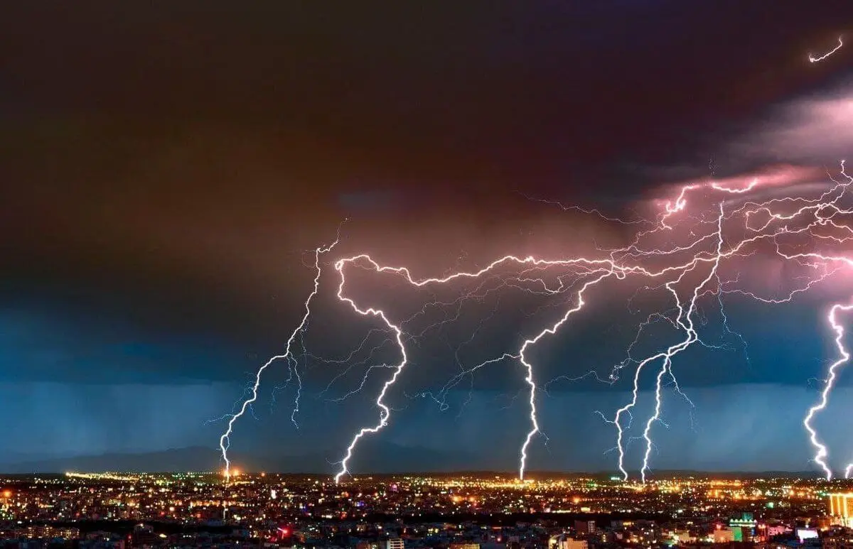 (ویدئو) پیش‌بینی رگبار و رعدوبرق برای ۹ استان کشور