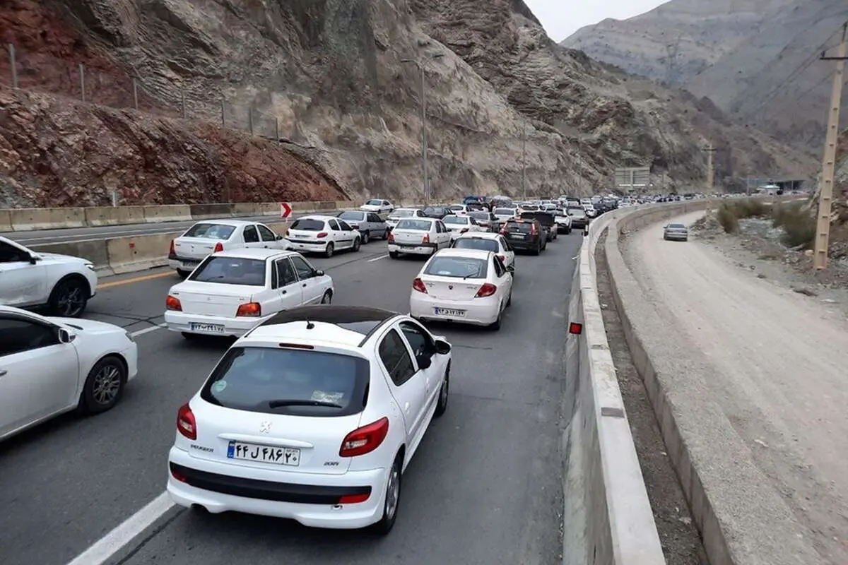 کندوان یکطرفه شد؛ ترافیک سنگین در محور هراز