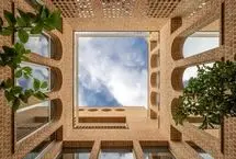 (تصاویر) معماری که در خمینی شهر با خواسته‌های متناقض کارفرما یک شاهکار ساخت!