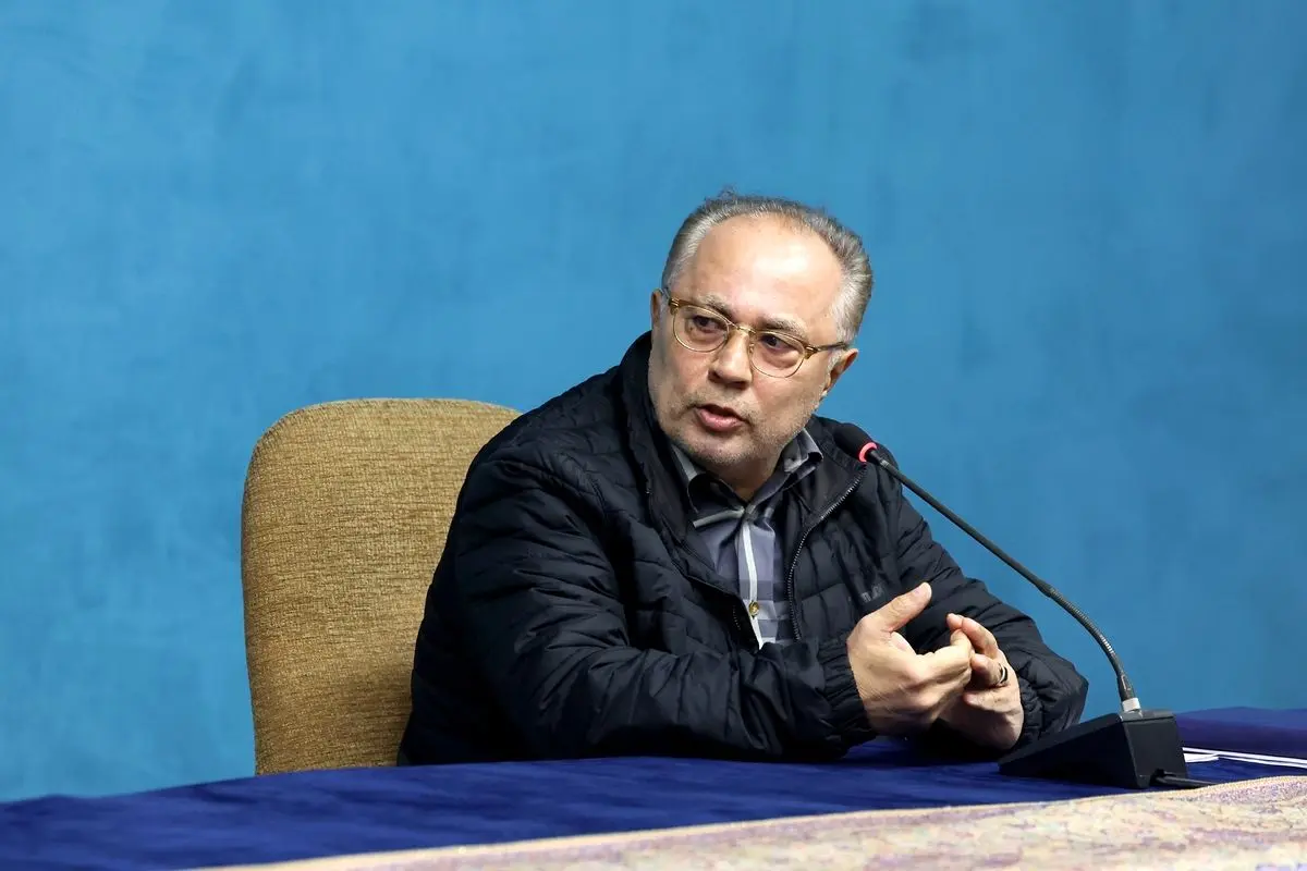 واکنش روزنامه اصولگرا به سفر معاون پزشکیان؛ با دبیری خداحافظی کنید