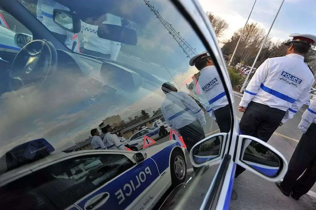 توقیف بیام دبلیو با سرعت ۲۵۰ کیلومتر در اصفهان