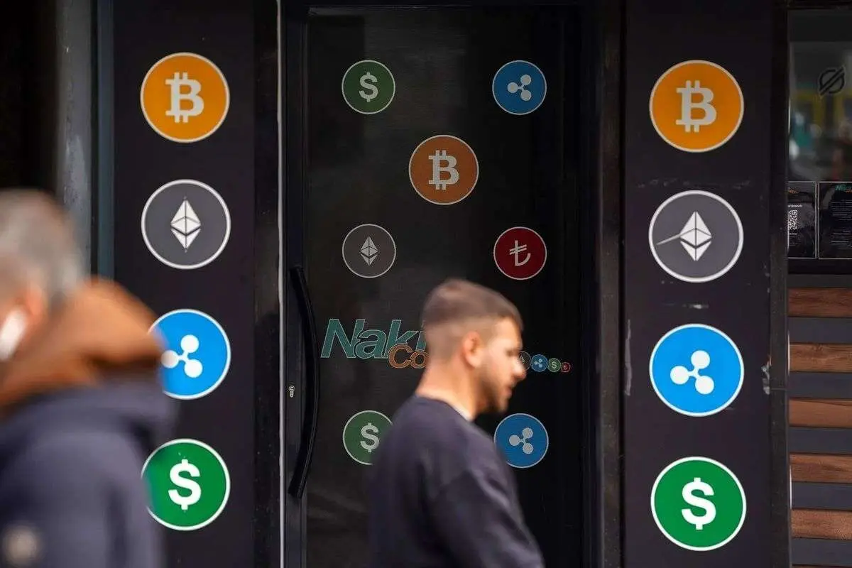 قیمت ارز‌های دیجیتال امروز شنبه ۱۶ فروردین؛ قدرت‌نمایی بیت‌کوین در بازار