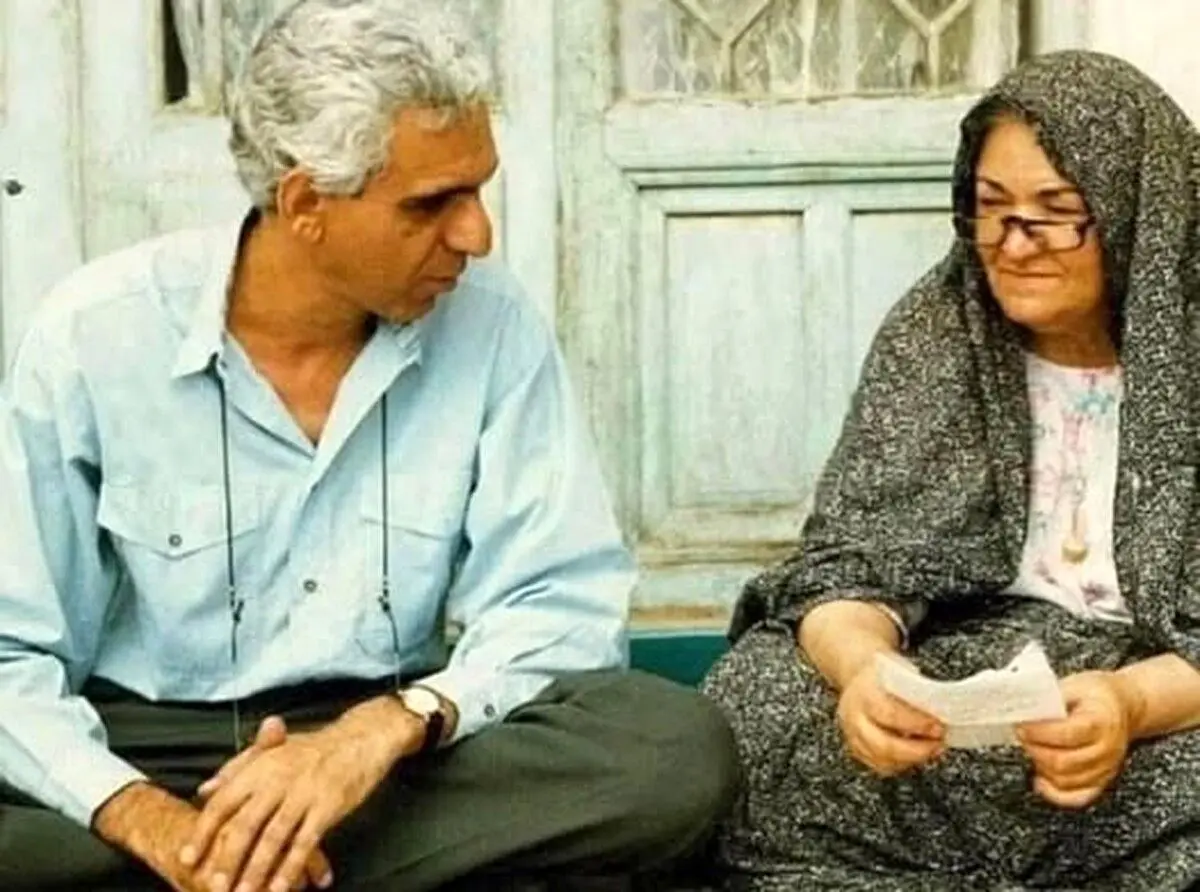 یک عکس یک روایت: کیومرث پوراحمد و بی بی سر تمرین قصه‌های مجید 