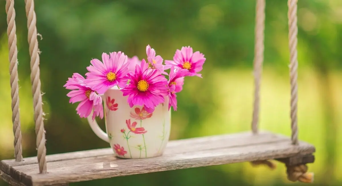 تفال به حافظ یکشنبه ۱۷ فروردین ۱۴۰۴؛ حجاب چهره جان می‌شود غبار تنم....