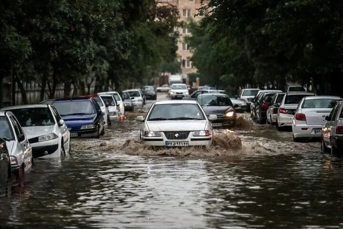 ببینید؛ بارش باران و آبگرفتگی خیابان‌ها و معابر سرپل ذهاب