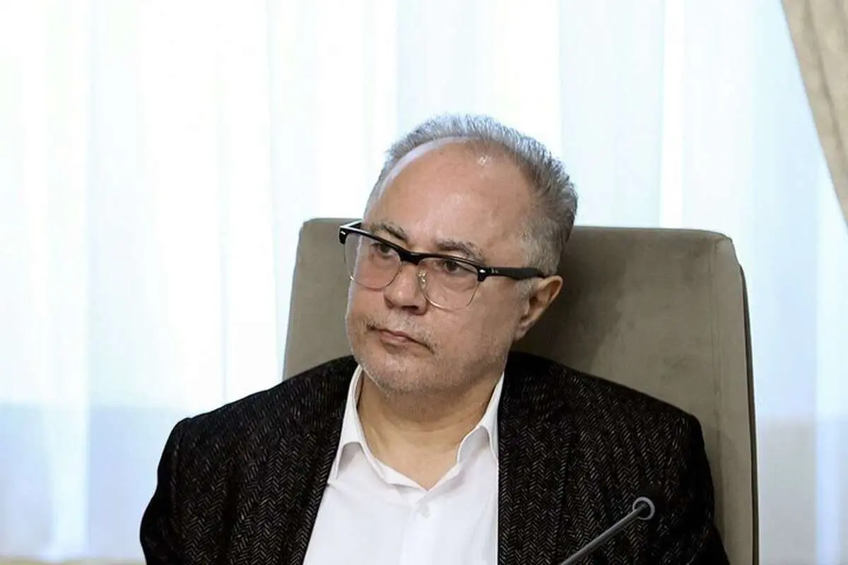 شهرام دبیری اگر قطب جنوب هم نمی‌رفت، عملکرد ضعیف در معاونت پارلمانی باعث رفتنش از دولت می‌شد