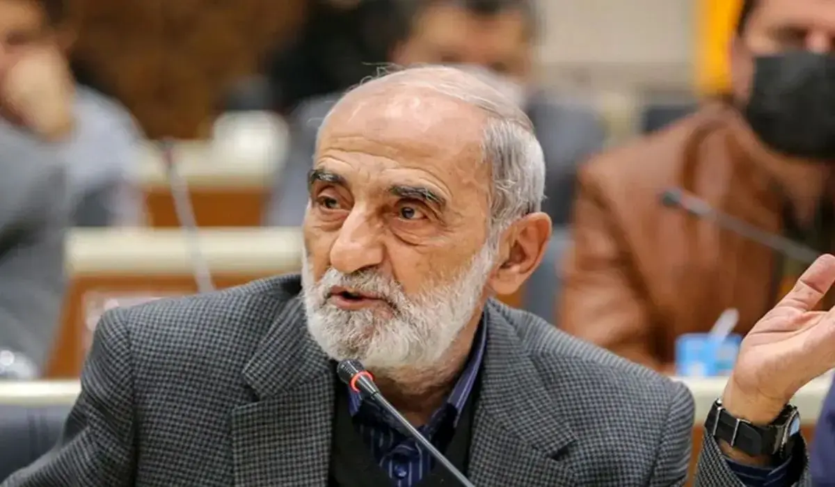 واکنش حسین شریعتمداری به عزل شهرام دبیری: کمی دیرهنگام بود