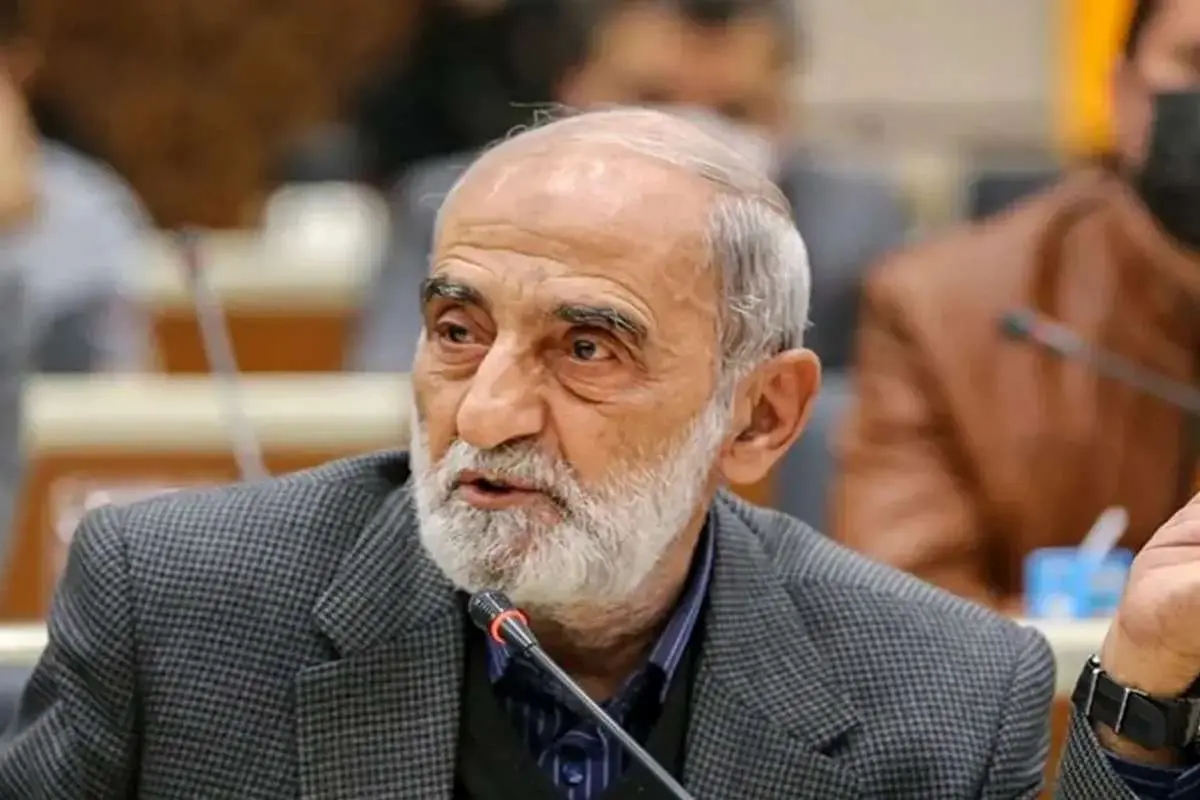 واکنش حسین شریعتمداری به عزل شهرام دبیری: کمی دیرهنگام بود
