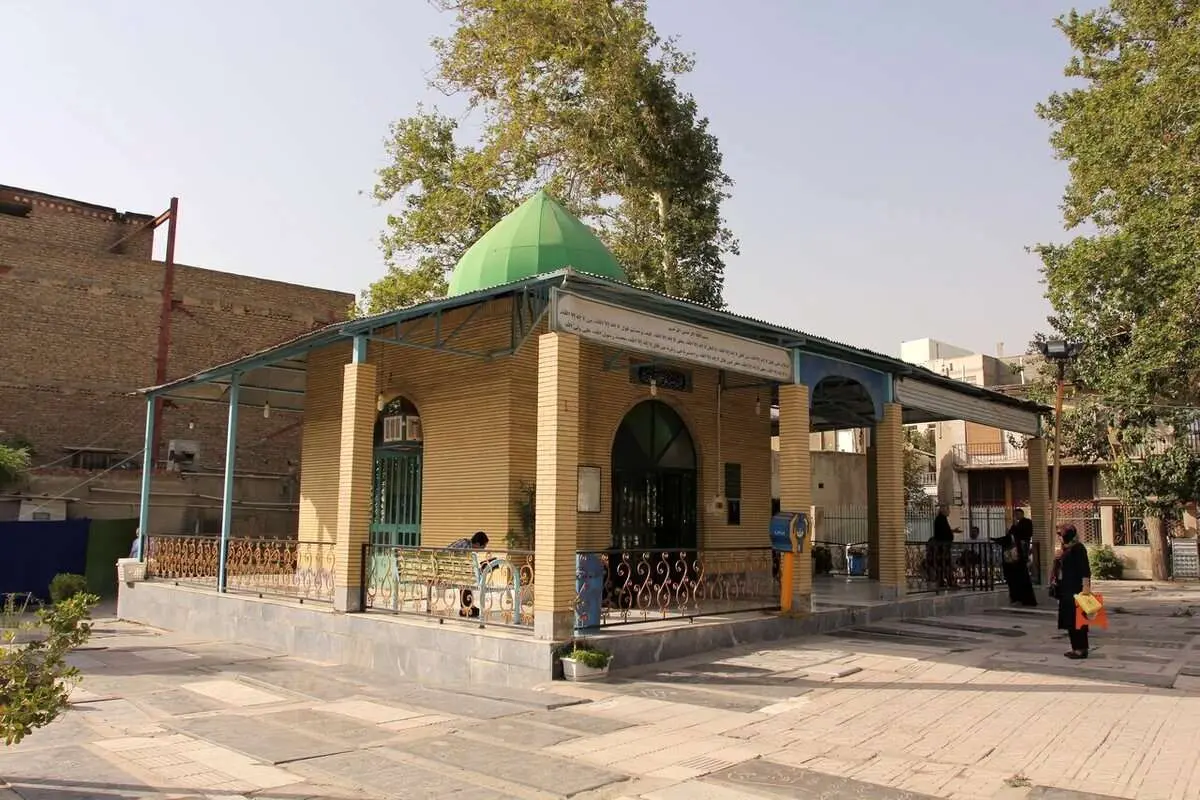 هرجا امامزاده هست گنج وجود دارد؟