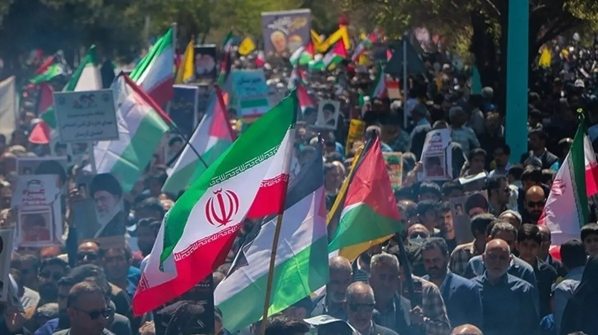 حضور سید مصطفی خامنه‌ای، فرزند رهبر انقلاب در راهپیمایی روز قدس