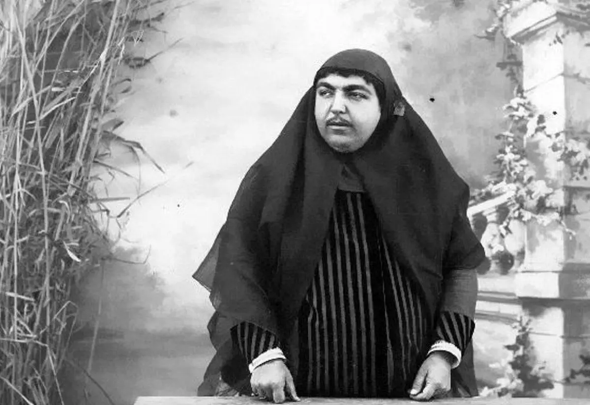 (تصویر) «خانه و خدمتکاران دختر ناصرالدین شاه»؛ دهه ۱۲۷۰