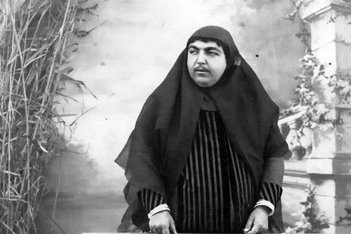 (تصویر) «خانه و خدمتکاران دختر ناصرالدین شاه»؛ دهه ۱۲۷۰