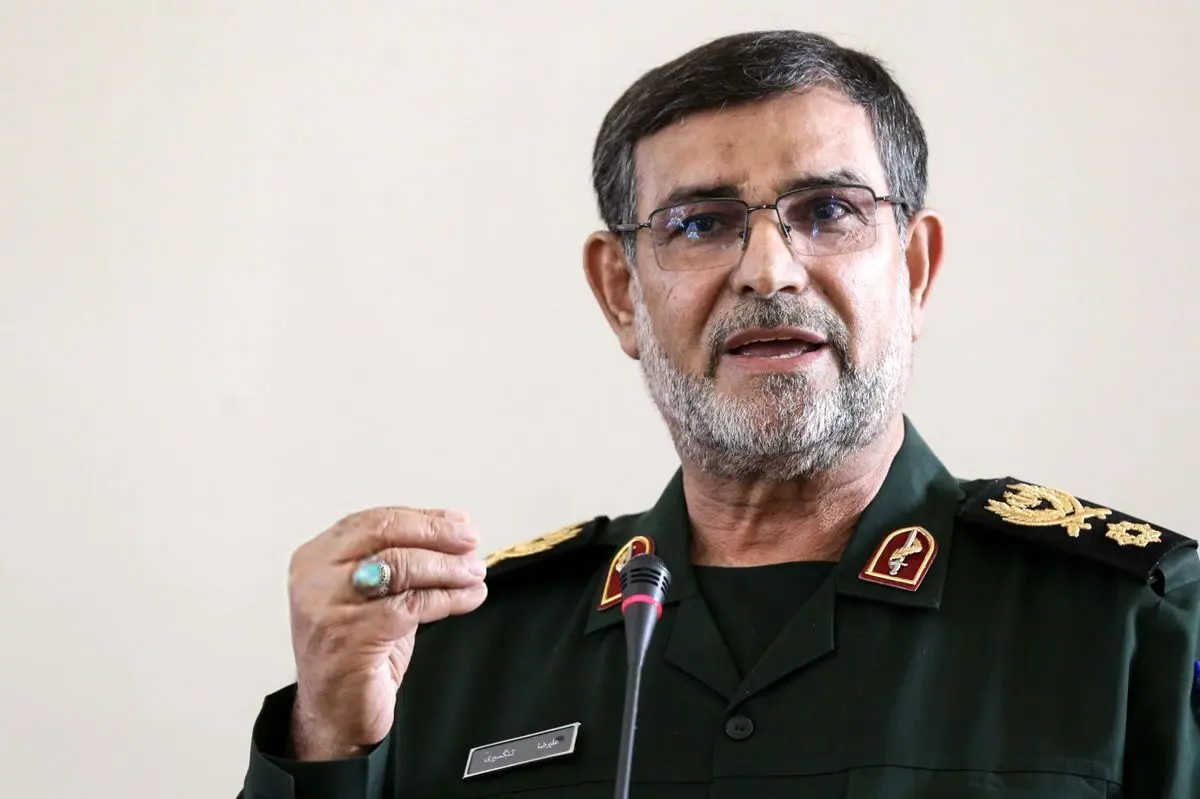 سردار تنگسیری: از پیام ترامپ اطلاعی ندارم؛ هیچگاه درباره موشک های خود مذاکره نخواهیم کرد