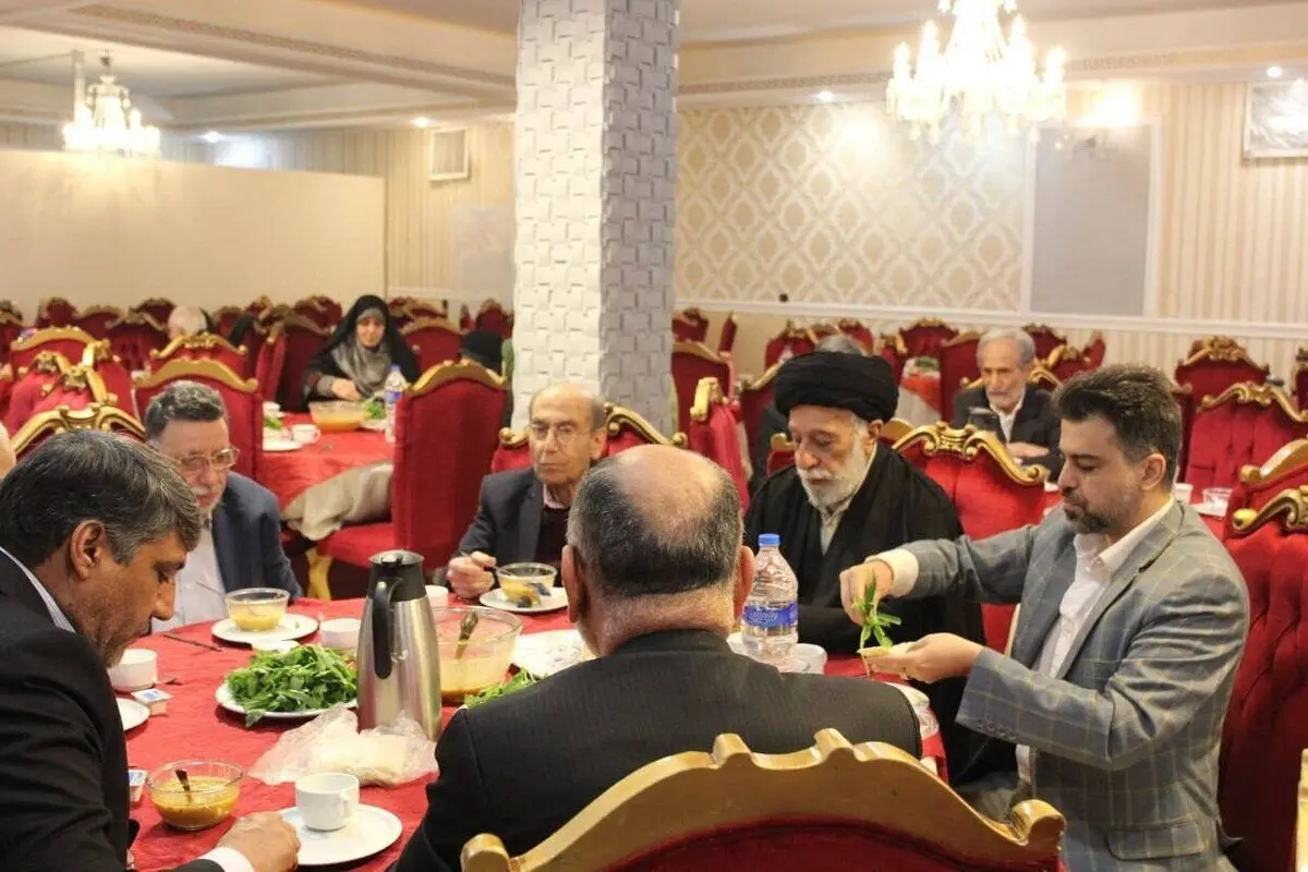فائزه هاشمی، آخوندی و معاون پزشکیان در یک افطاری سیاسی