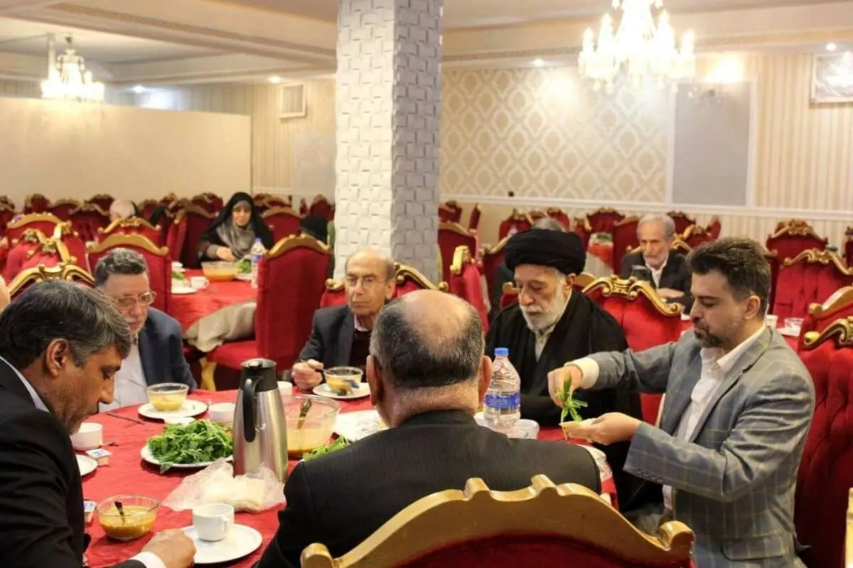 فائزه هاشمی، آخوندی و معاون پزشکیان در یک افطاری سیاسی