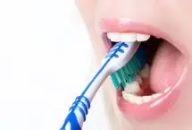 با این روش مسواک بزنید تا جوان بمانید