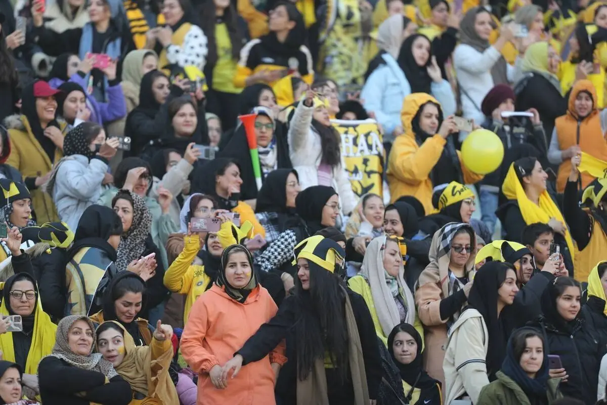 تنها ۵۰۰ تماشاگر بانو سپاهان - فولاد را از نزدیک می‌بینند!