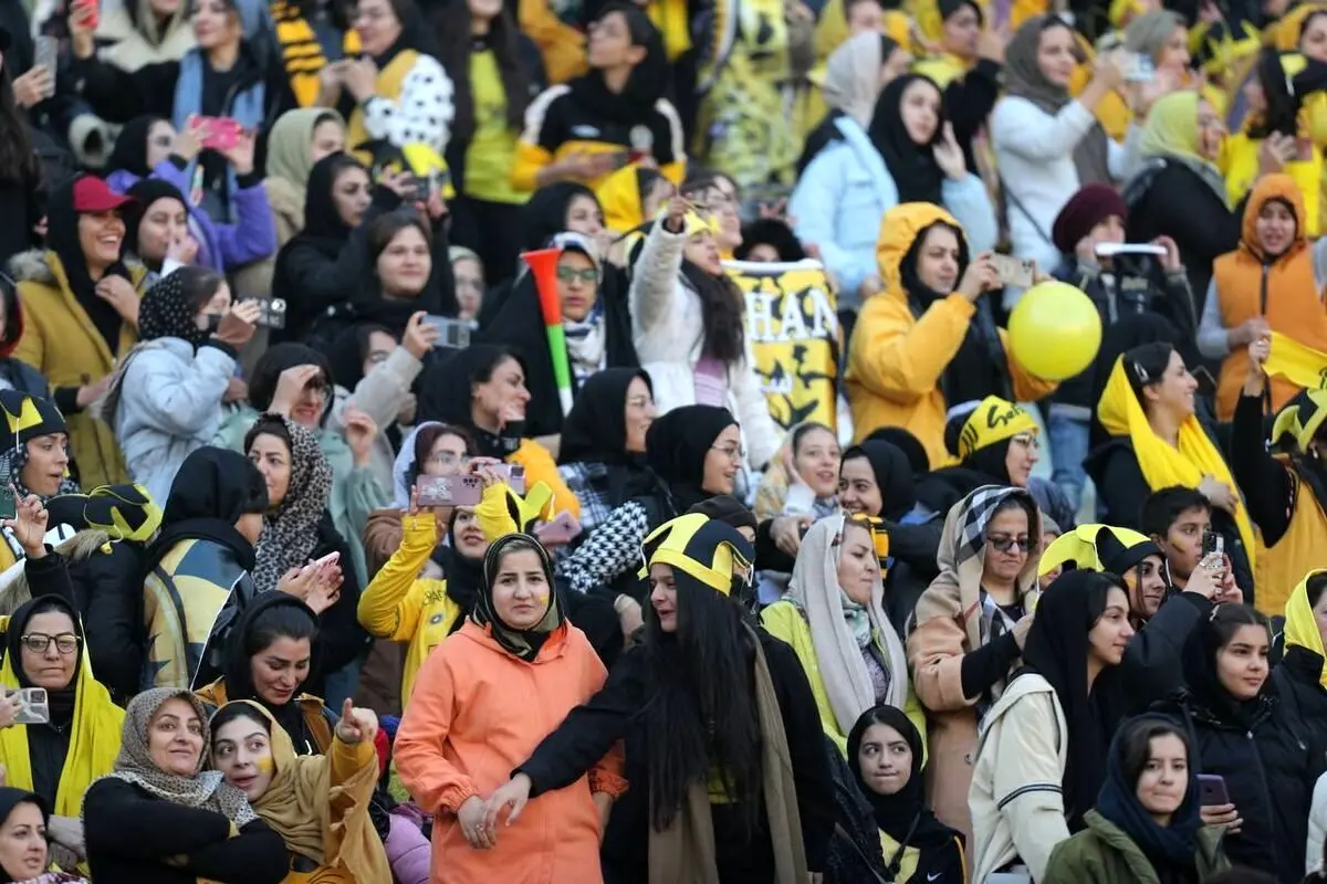 تنها ۵۰۰ تماشاگر بانو سپاهان - فولاد را از نزدیک می‌بینند!