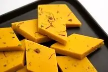 طرز تهیه لوز زعفرانی؛ شیرینی خوشمزه و خوش‌رنگ با طعم زعفران