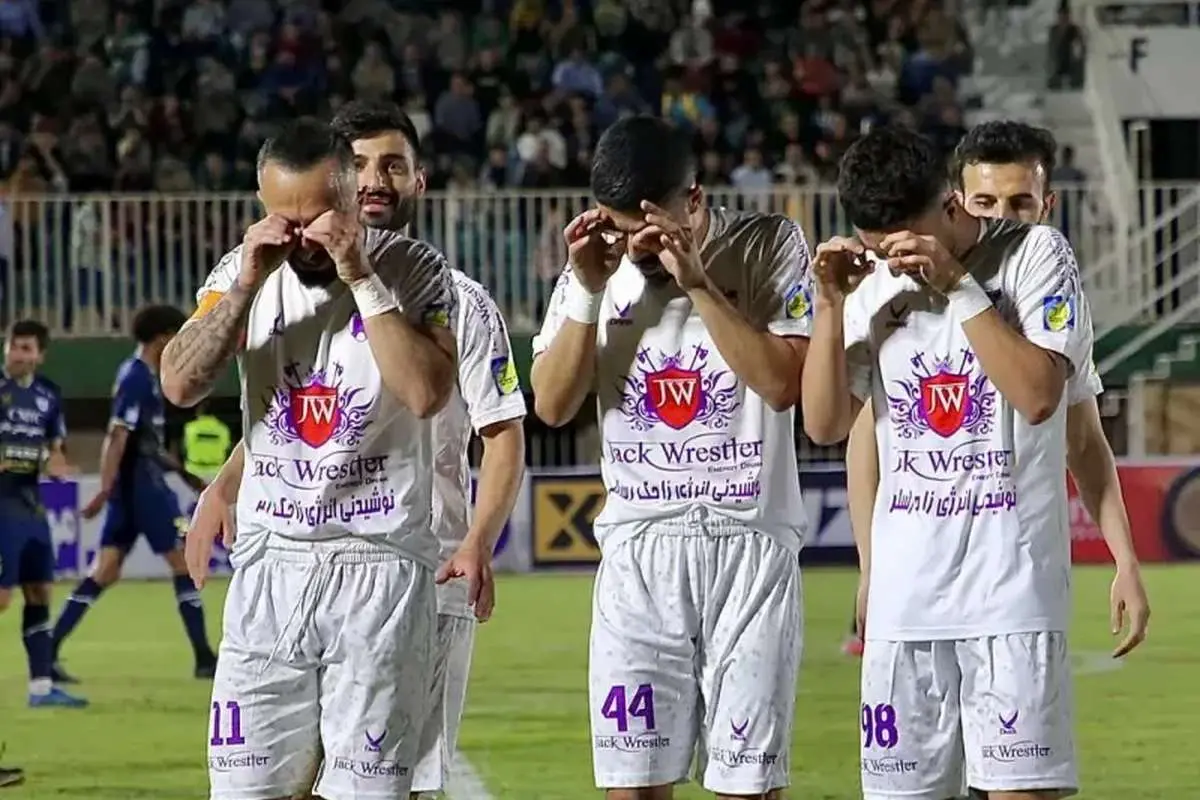 برد ۲-۱ هوادار مقابل چادرملو؛ قعرنشین به خودش آمد!