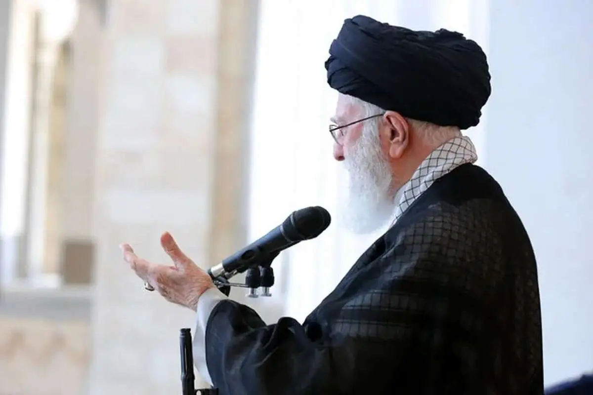 (ویدئو) اقامه نماز عید فطر به امامت رهبر انقلاب