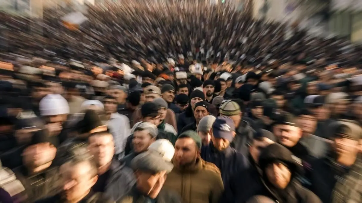 (تصاویر) اقامه باشکوه نماز عید فطر در خیابان‌های مسکو