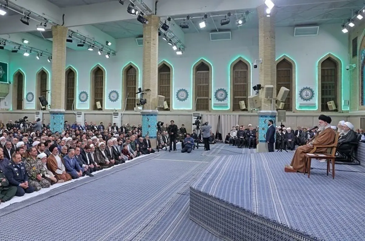 رهبری: ایران خود را با همه دولت‌های اسلامی در یک جبهه می‌داند