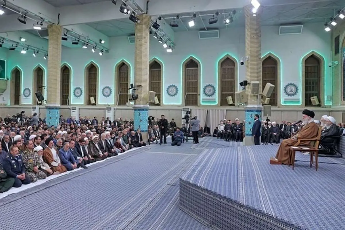 رهبری: ایران خود را با همه دولت‌های اسلامی در یک جبهه می‌داند