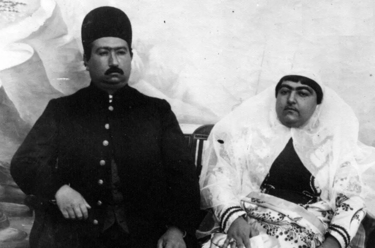 (تصویر) «خدیجه خانم دختر محمدعلی شاه» با تیپ فرنگی؛ سال ۱۲۹۸