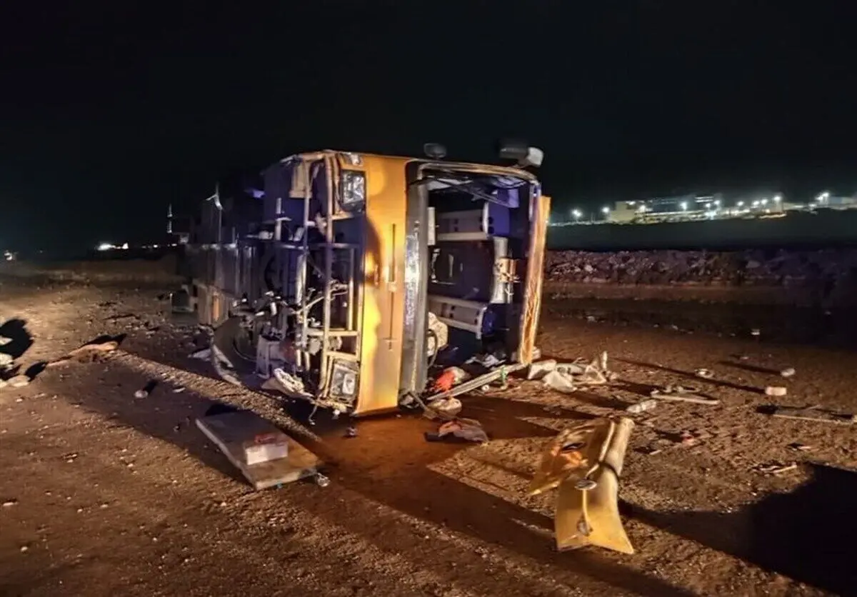 با متخلفان حادثه واژگونی اتوبوس در کرمان برخورد می‌شود