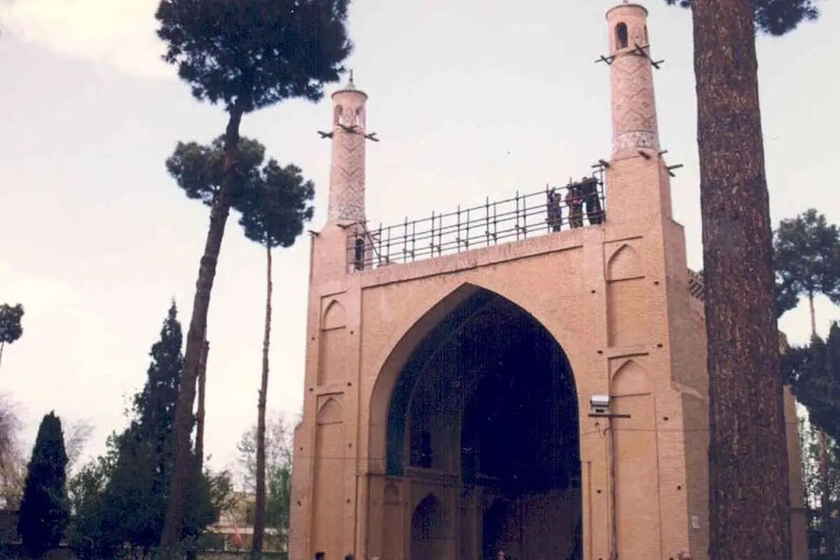(عکس) منارجنبان اصفهان در سال ۱۸۹۷