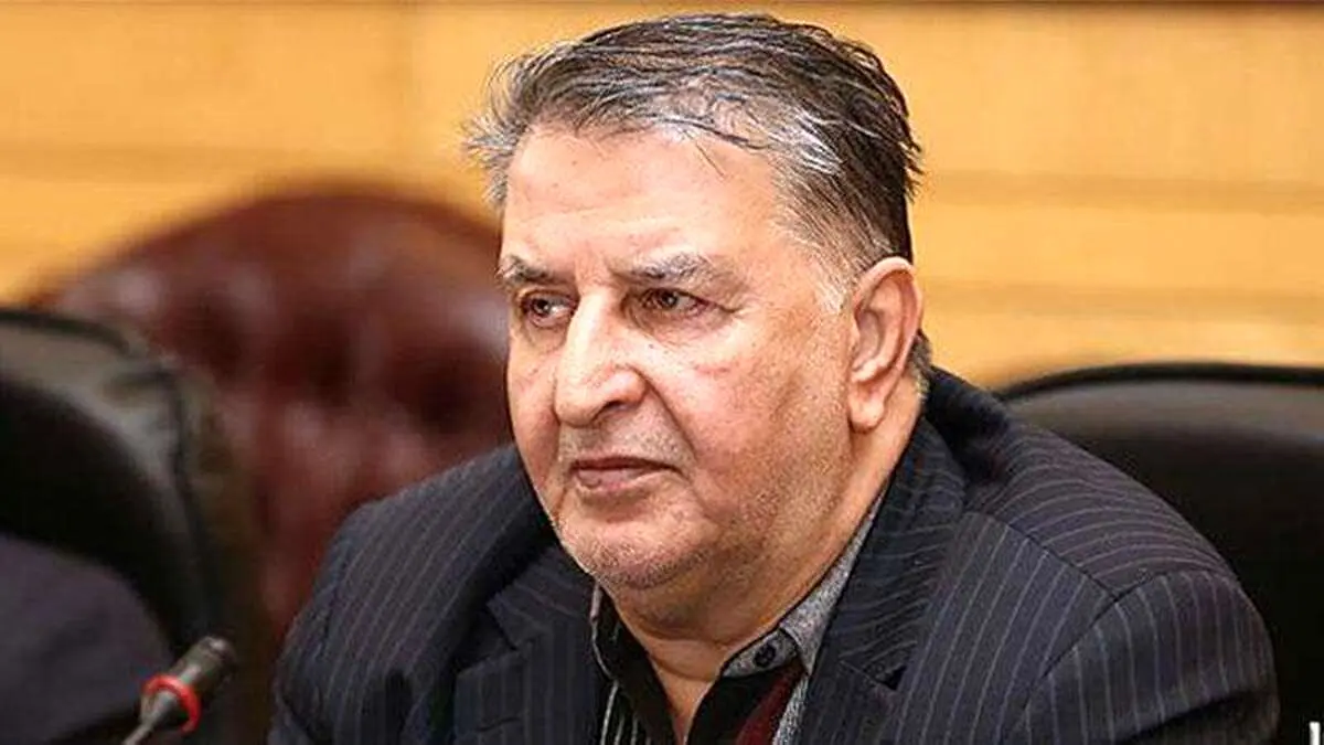 روز به روز دیوار بی‌اعتمادی بین مردم و مسئولان بالاتر رفته است