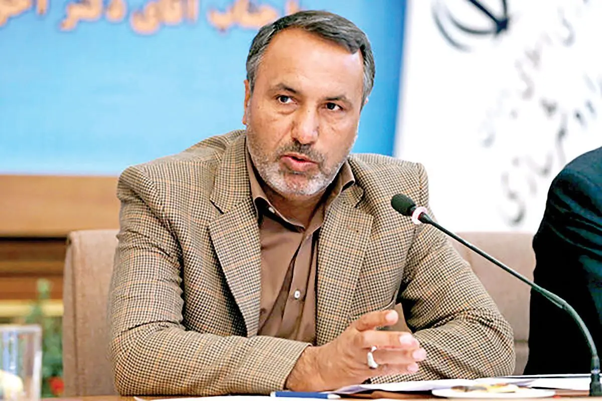نماینده مجلس: بلیت هواپیما گران بود، برای سفر نوروزی نتوانستم بلیت بخرم