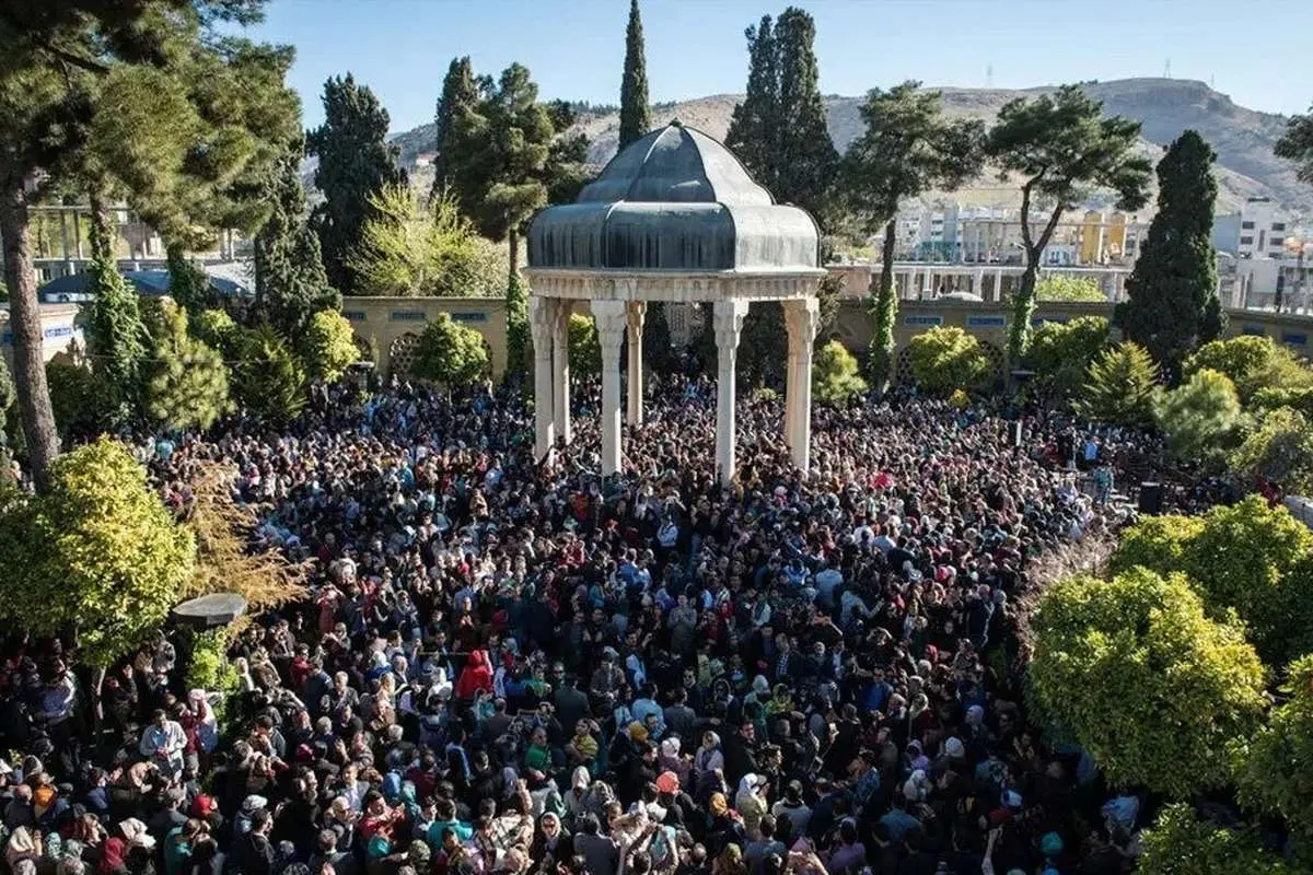 از تناقضهای ما؛ نقد رفتارشناسی جامعه ایران در نوروز