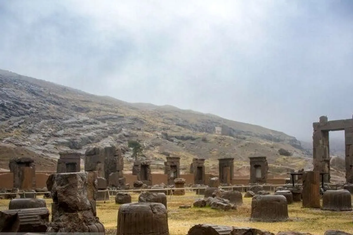 کشف قطعه سنگ جدید در شهر پارسه