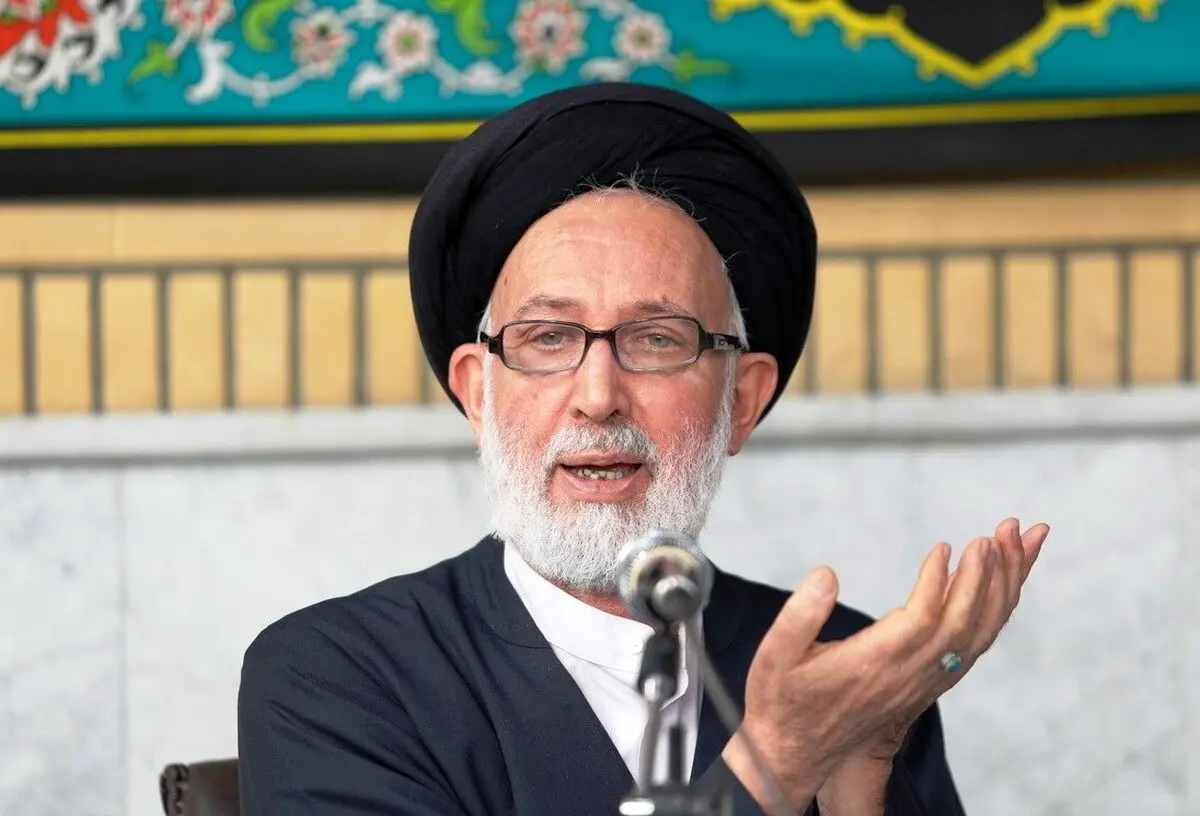 آیت‌الله ایازی: استفاده از زور برای حجاب اشتباه است