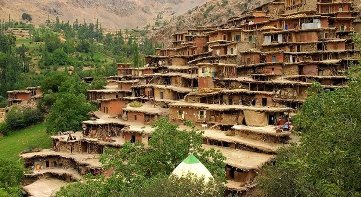 ببینید؛ تعجب مجری صداوسیما از امکانات مدرن یکی از روستا‌های کشور