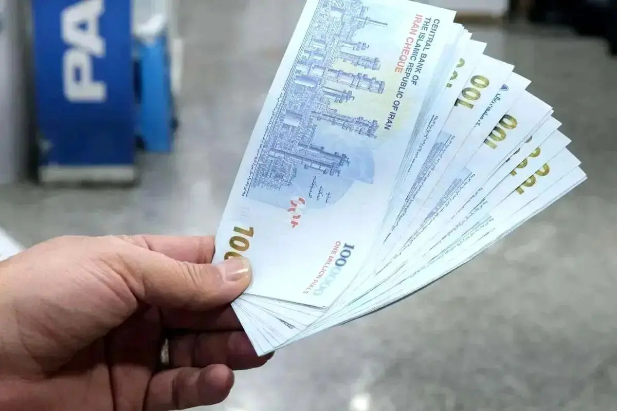 افزایش ۲۰ تا ۴۲ درصدی حقوق کارمندان