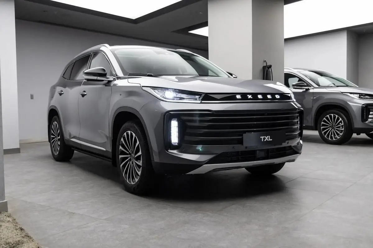 قیمت اکستریم VX و TXL و LX از سوی مدیران‌خودرو اعلام شد