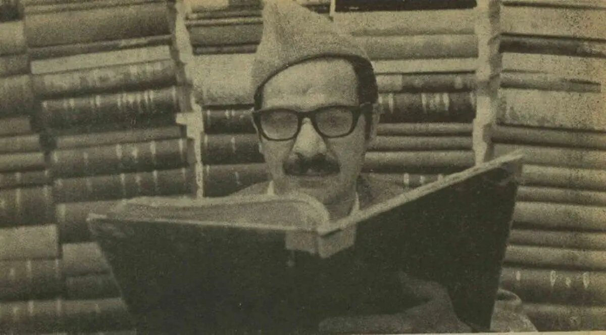 صادق هدایت با من به کلانتری آمد