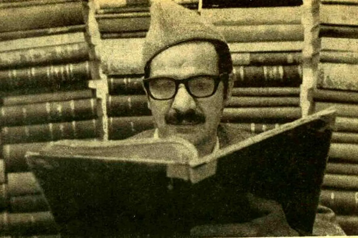 صادق هدایت با من به کلانتری آمد