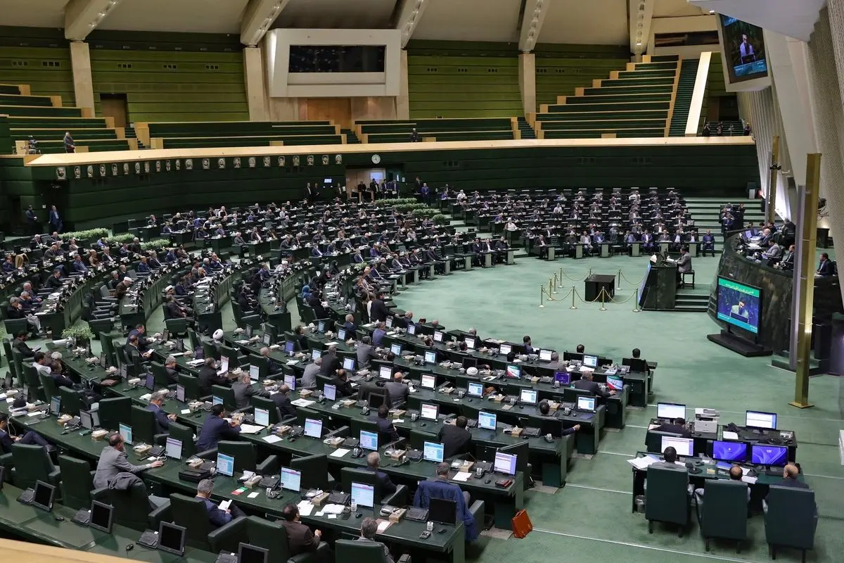 ببینید؛ نماینده بافق: پاسخ ترامپ و نتانیاهو ساخت سلاح هسته‌ای است