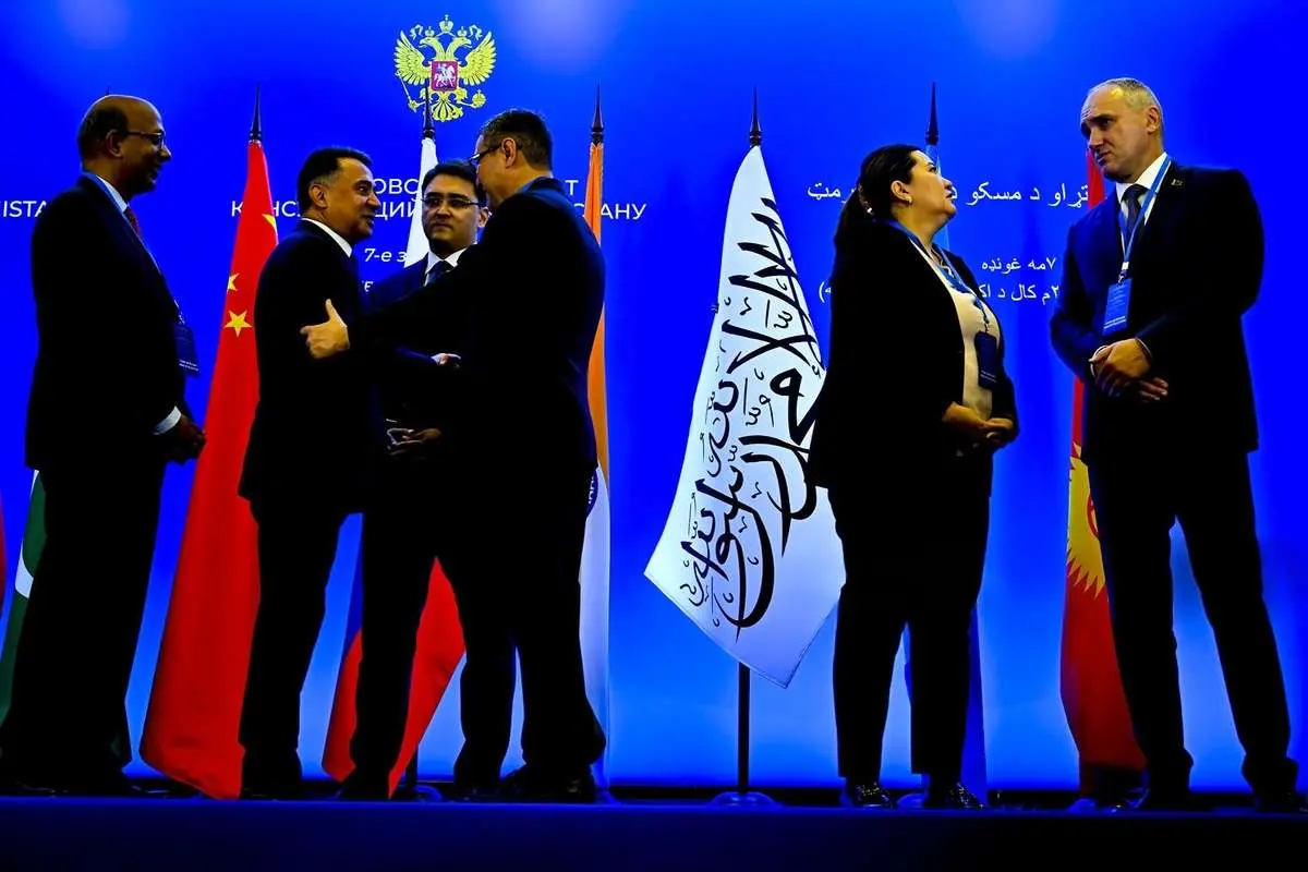 تصاویر؛ پرچم طالبان و ایران در نشست «روند مسکو»