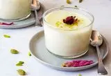 طرز تهیه فرنی  نارگیلی؛ دسر آسان و خوشمزه برای شب یلدا