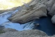 عظمت سرچشمه کوهرنگ / سرعت باورنکردنی آب از دل کوه