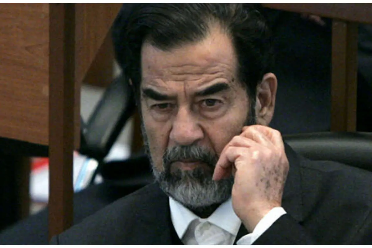 صدام حسین و دخترانش در عراق؛ سال 1355