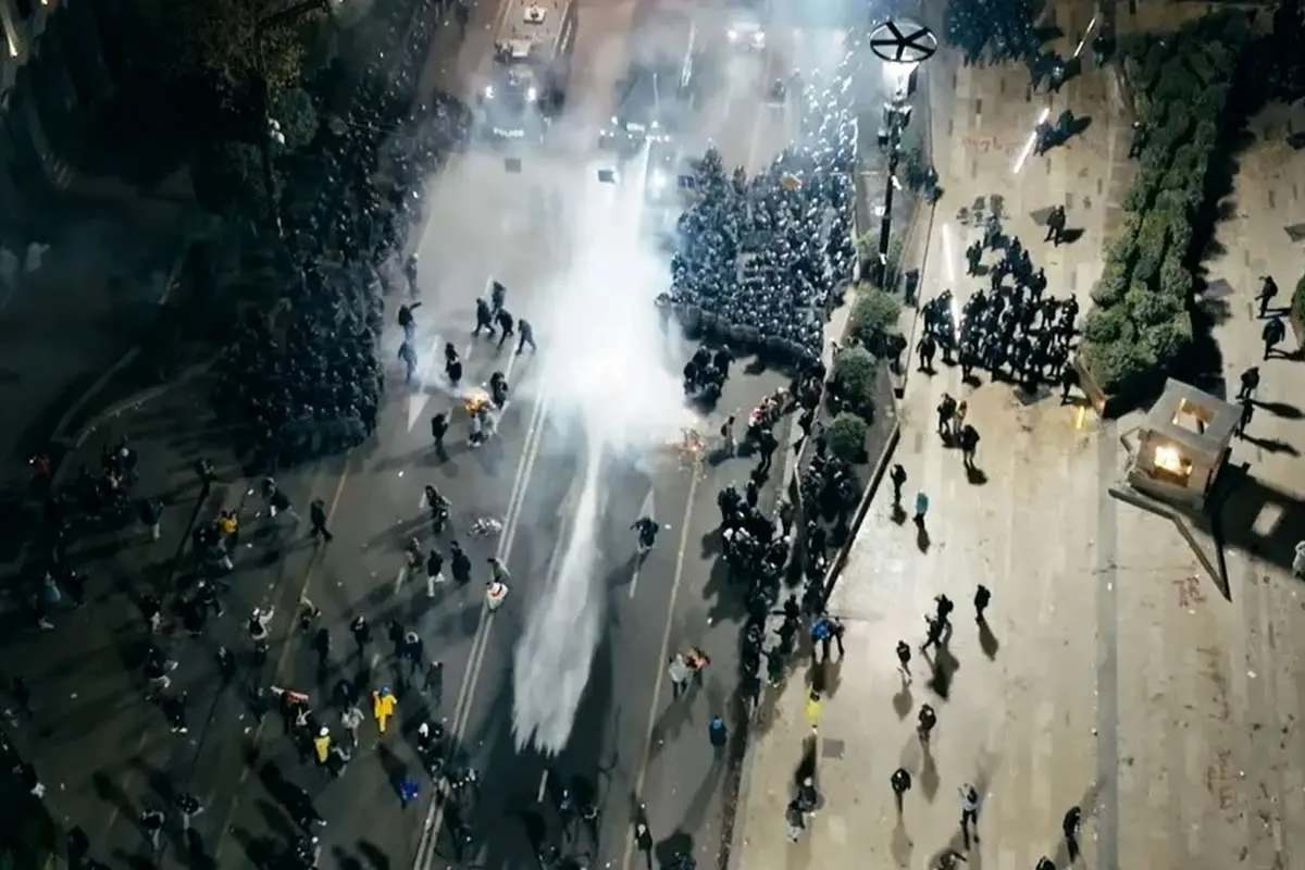 گرجستان با سلاح سمی جنگ جهانی اول به جنگ معترضان رفت