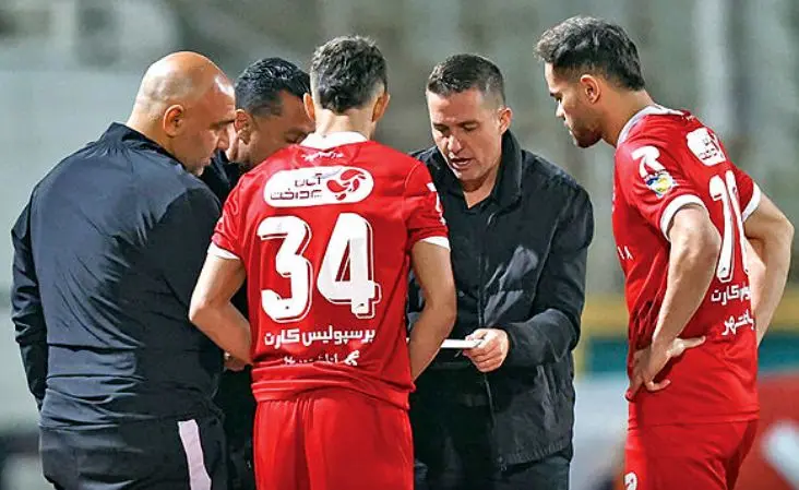 مقاومت آخرین مربی خارجی لیگ؛ اوسمار نوروز را می‌بینید؟!