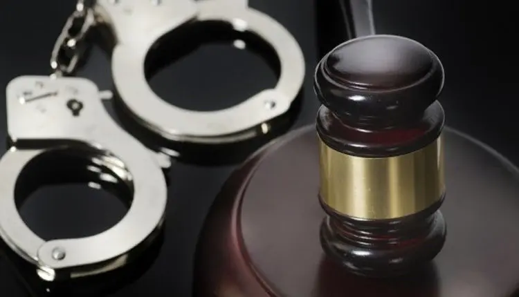 تمدید حکم جلب سیار «ح.خ»، مدعی طب سنتی/ متهم همچنان فراری است
